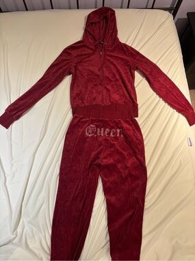 Fashion Nova Original Trendsetter Track Set